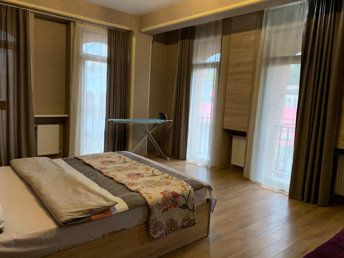 Lilika Apartments On Meskhishvili Tbilisi Eksteriør bilde